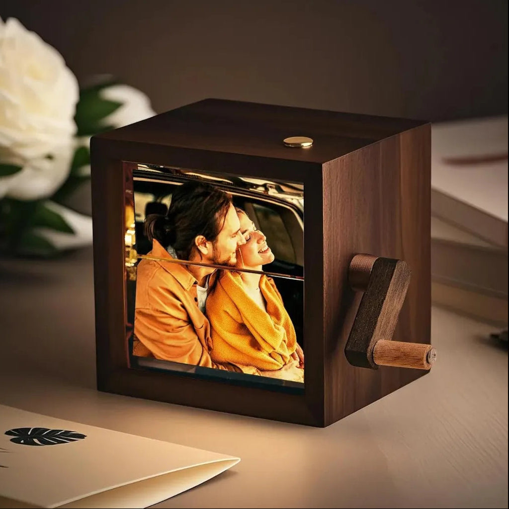 50% OFF❤️Personalized Hand-Crank Photo Display Box
